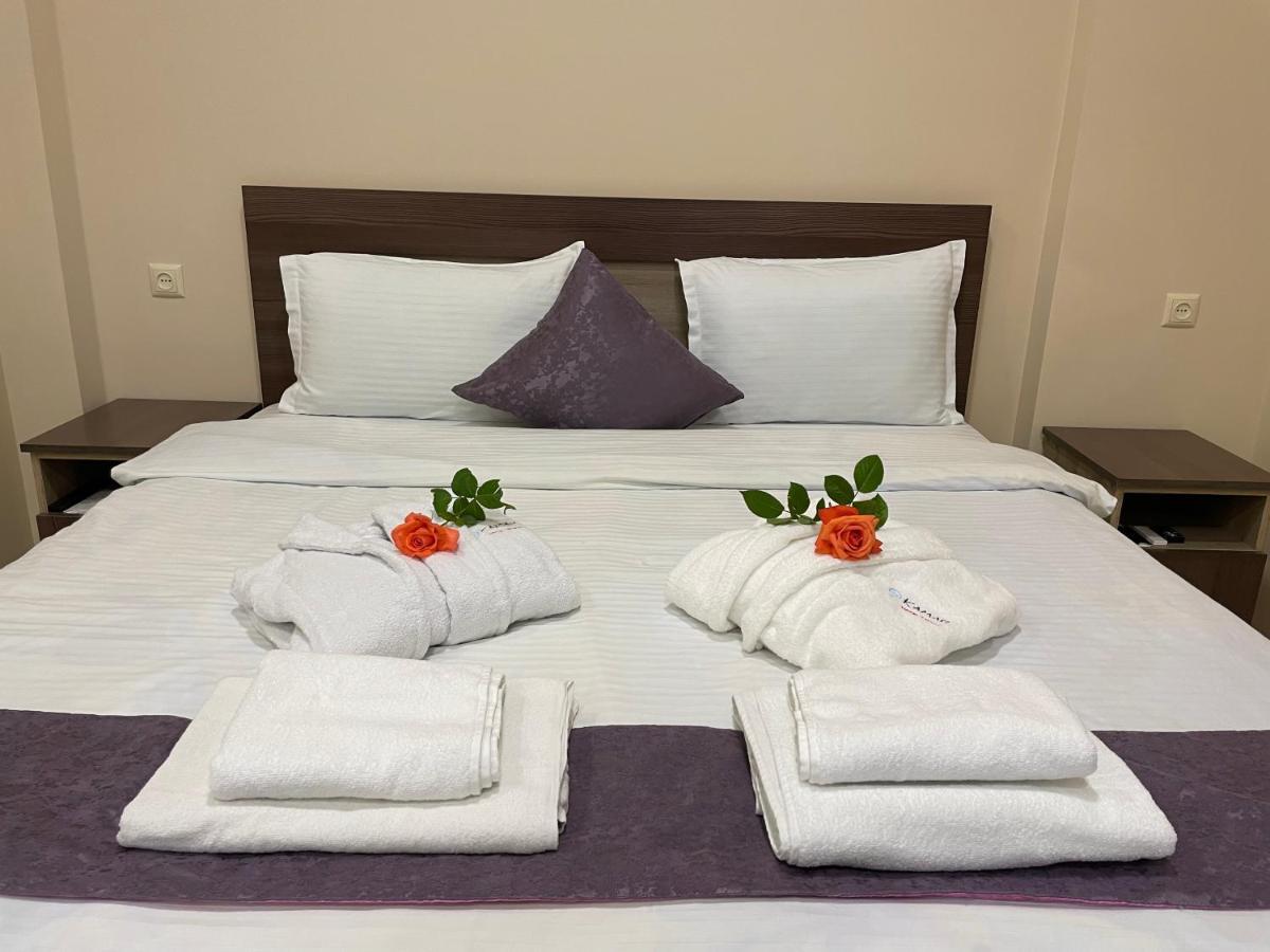 Kamar Hotel Ijevan Bagian luar foto