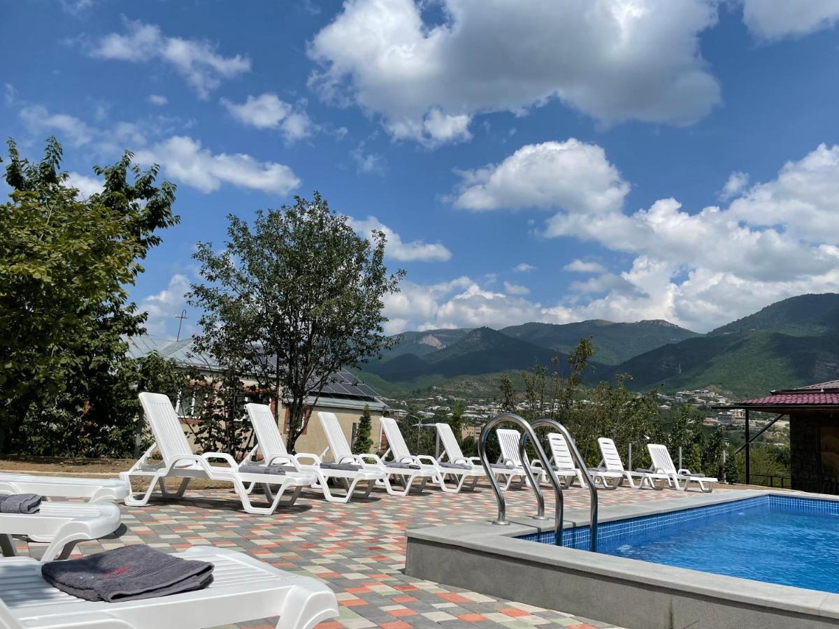 Kamar Hotel Ijevan Bagian luar foto