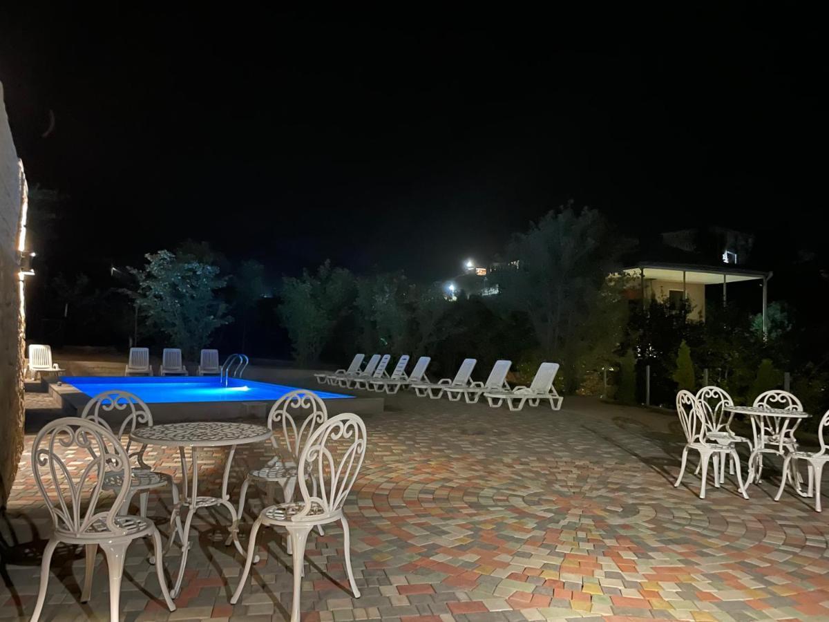 Kamar Hotel Ijevan Bagian luar foto