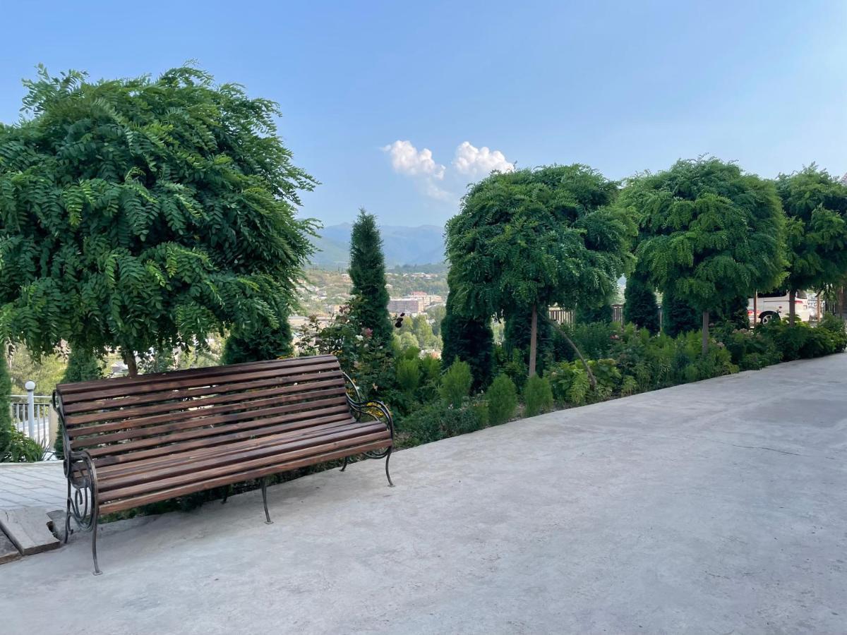 Kamar Hotel Ijevan Bagian luar foto