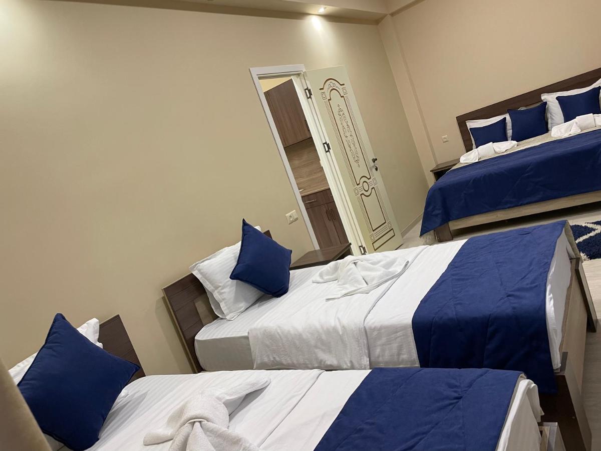 Kamar Hotel Ijevan Bagian luar foto